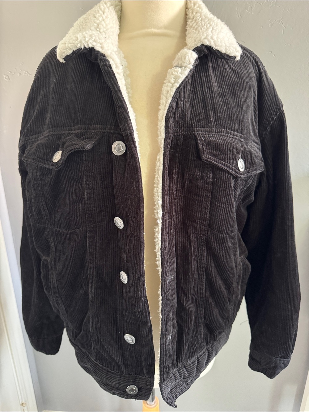 Forever 21 Men Sherpa Lined Black Corduroy Trucker Jacket Size Small GUC